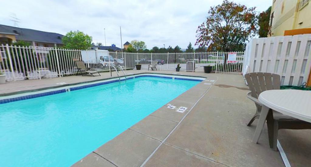 Quality Inn Merriam Kansas City Exterior foto
